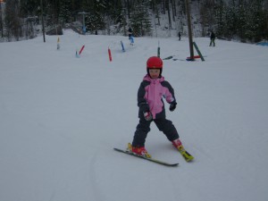 Loma-Kolilla lasten laskettelua         